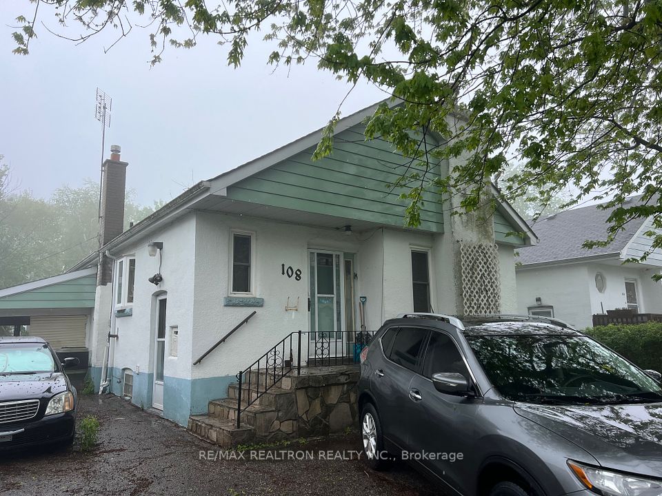 108 Dorset Road, Toronto, ON M1M 2T1