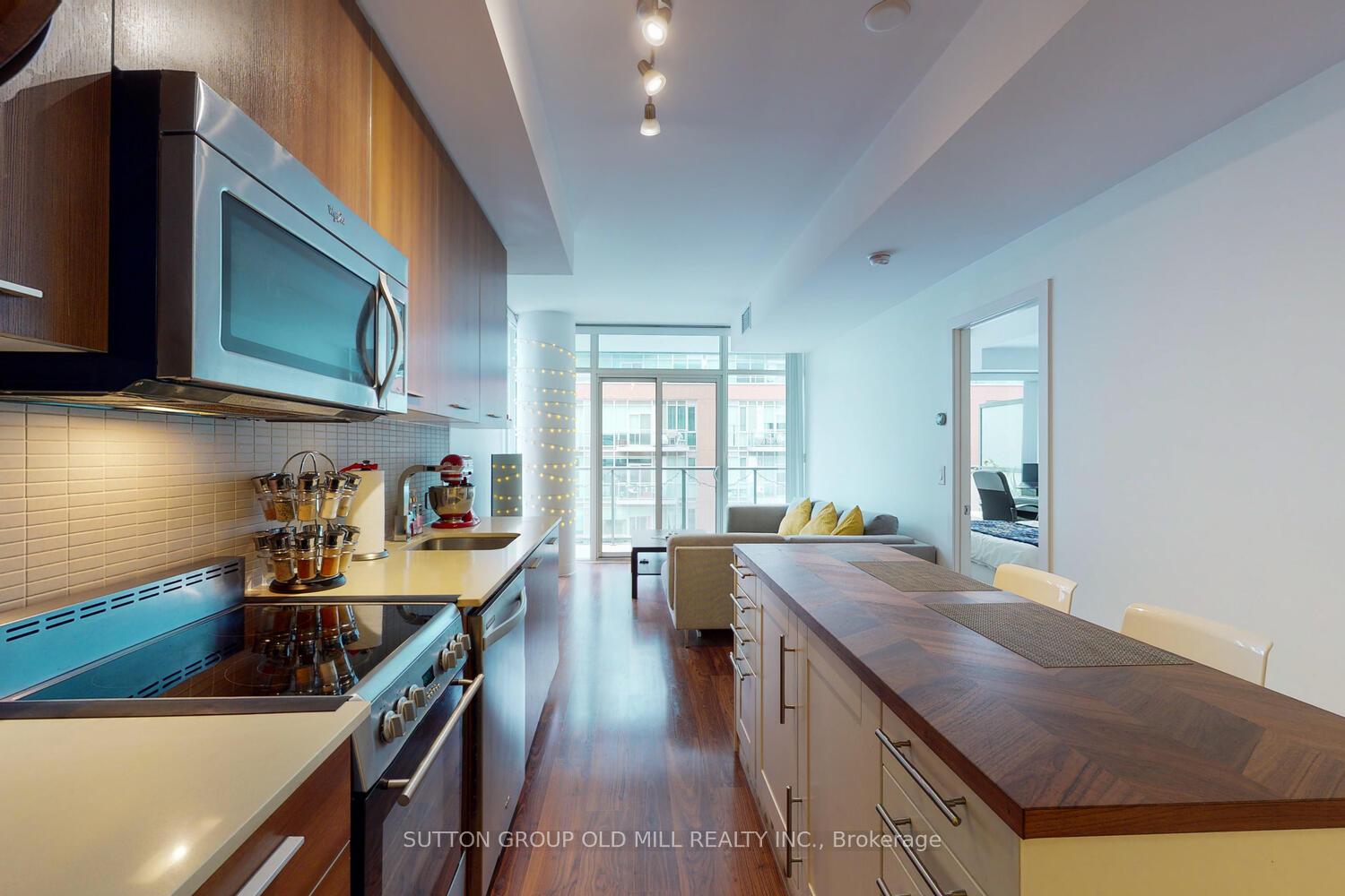 2 Bedrooms Condo at 105 George, Toronto For sale