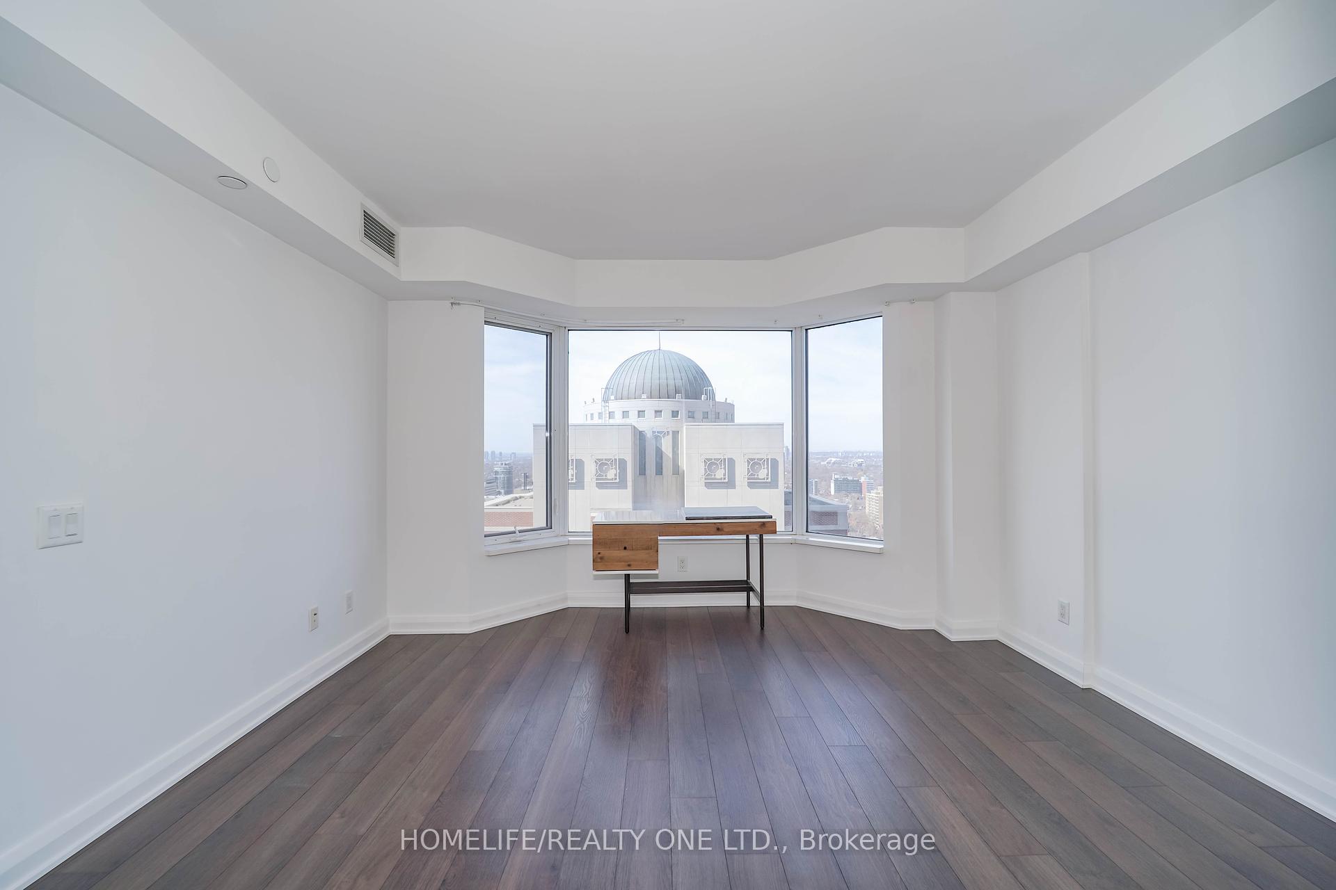 2 Bedrooms Condo at 155 Yorkville, Toronto For sale