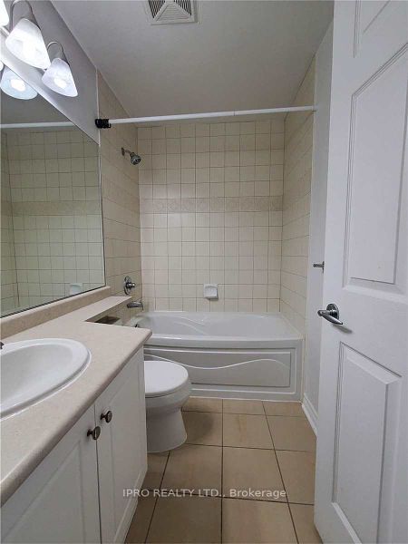 3504 Hurontario Street, #1001