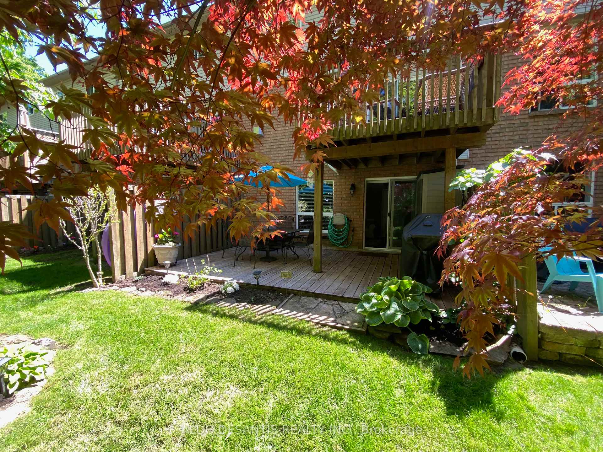 3 Bedrooms Condo at 348 Highland, Hamilton For sale