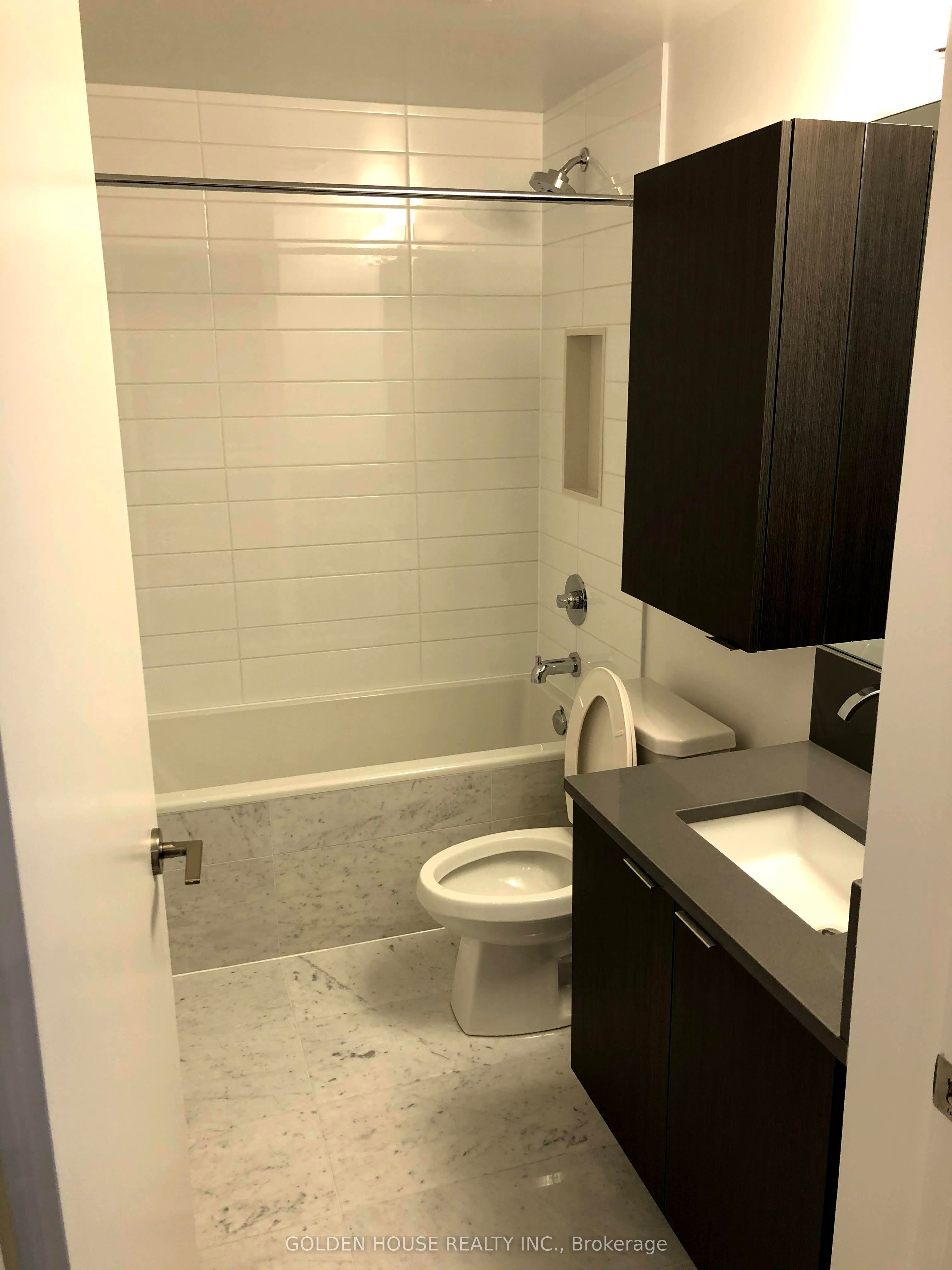 38 iannuzzi Street, #1007