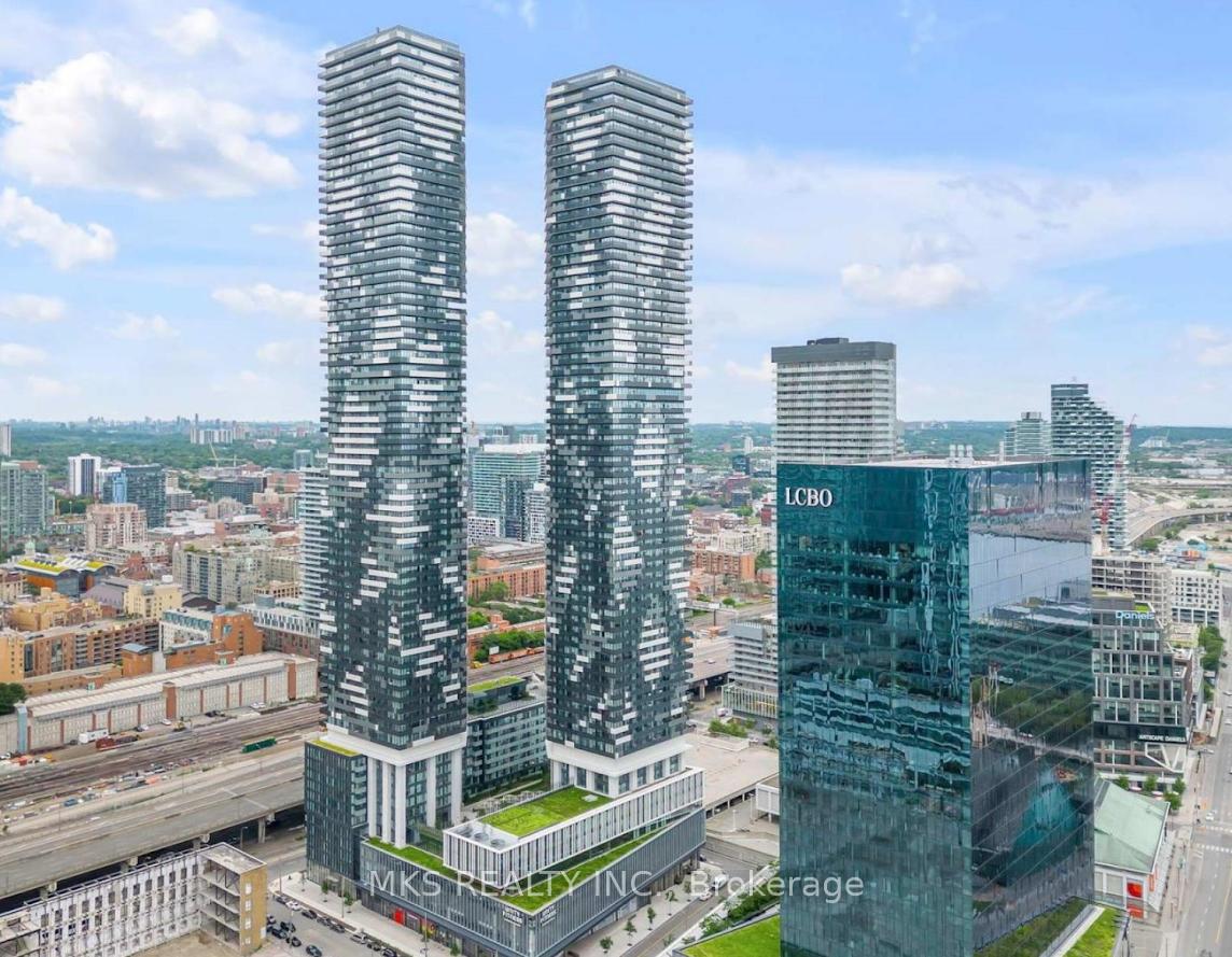 1 Bedroom Condo at 55 Cooper, Toronto For sale