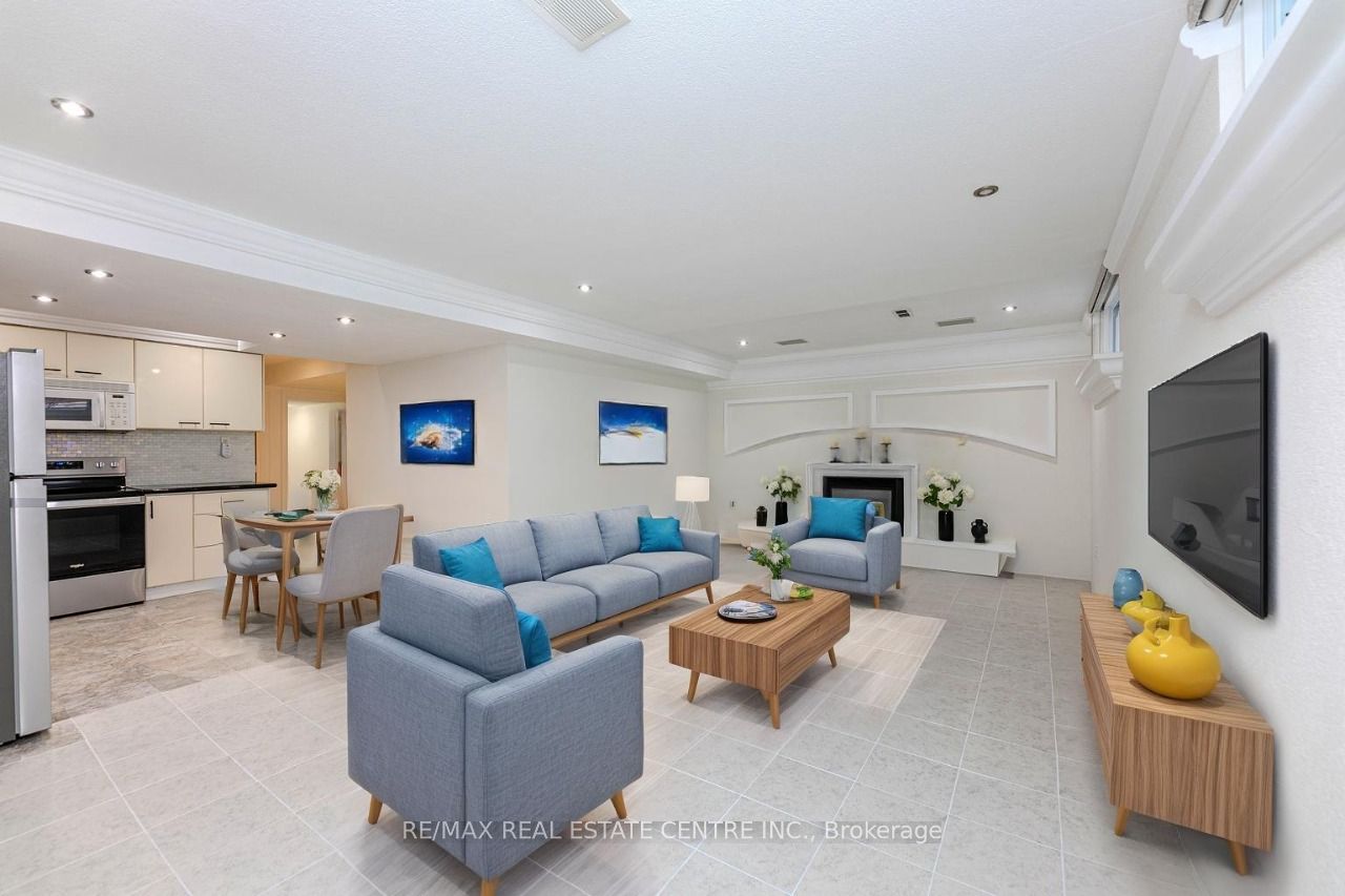 44 Burwick Avenue