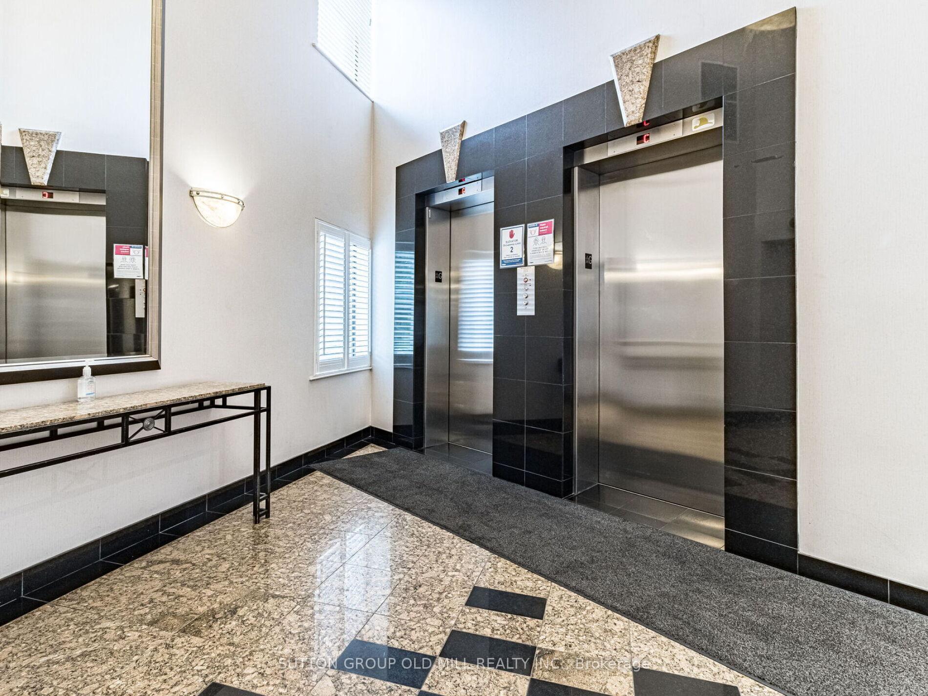 3 Bedrooms Condo at 288 Mill, Toronto For sale
