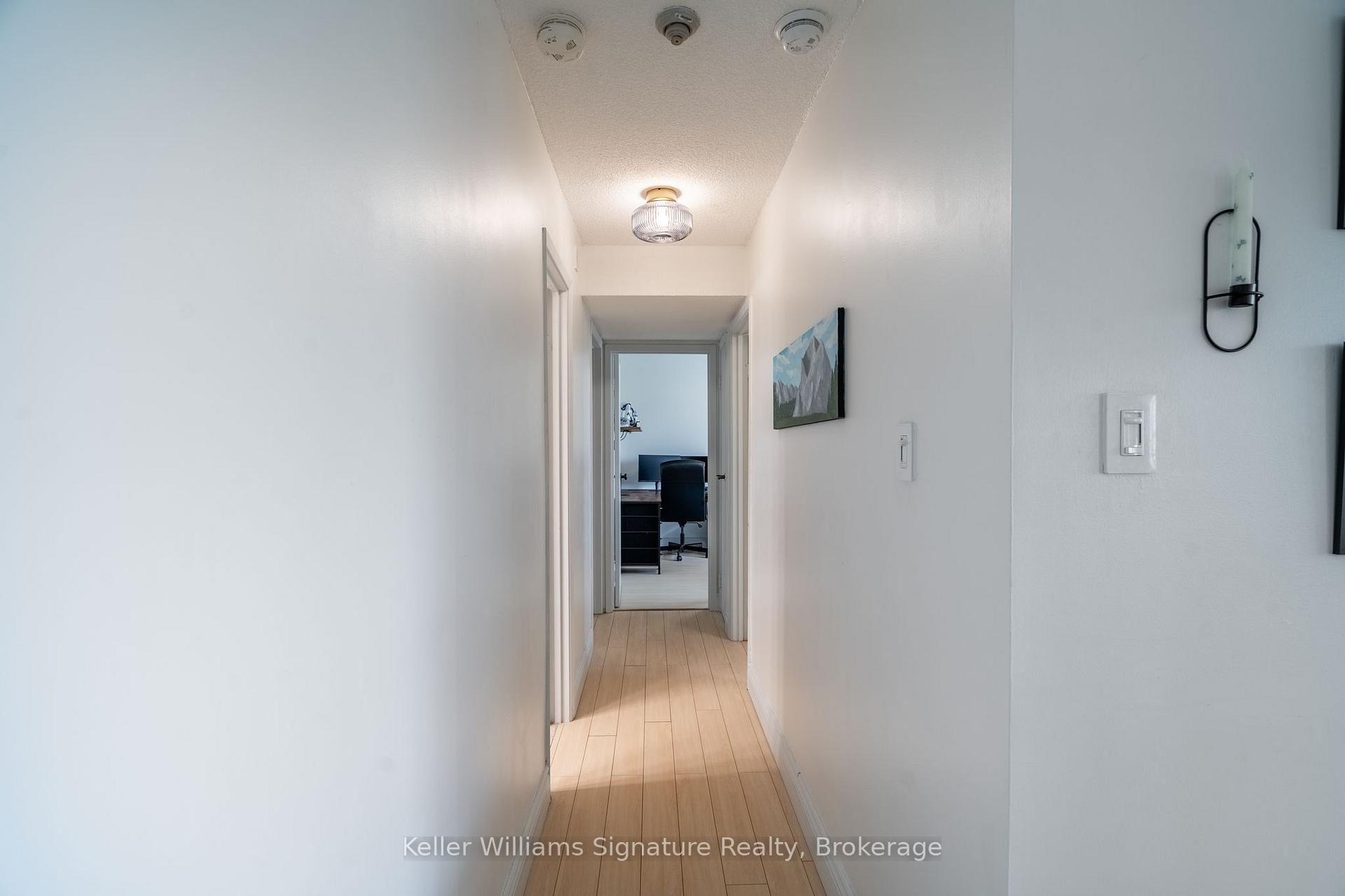 3 Bedrooms Condo at 3835 Lake Shore, Toronto For sale