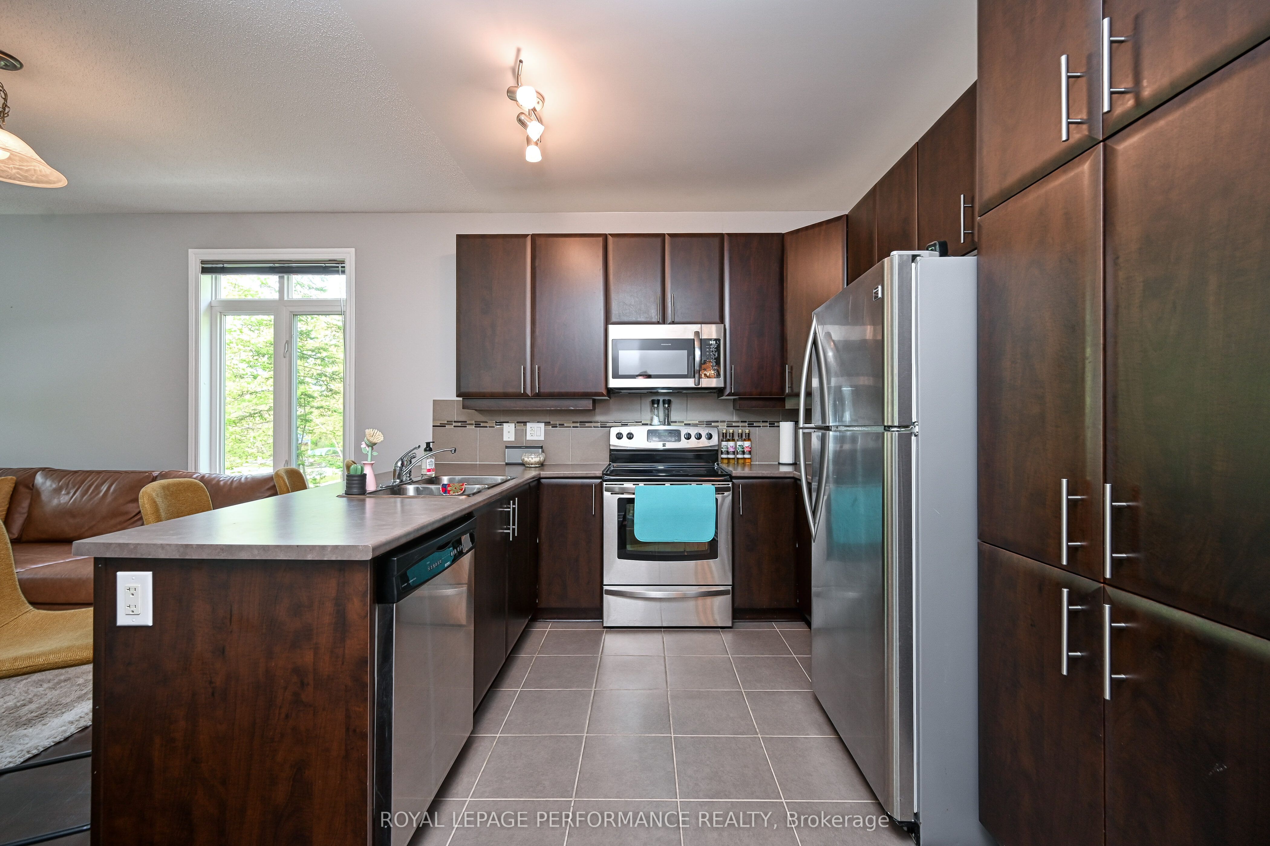 76 Stonehaven Drive, #A