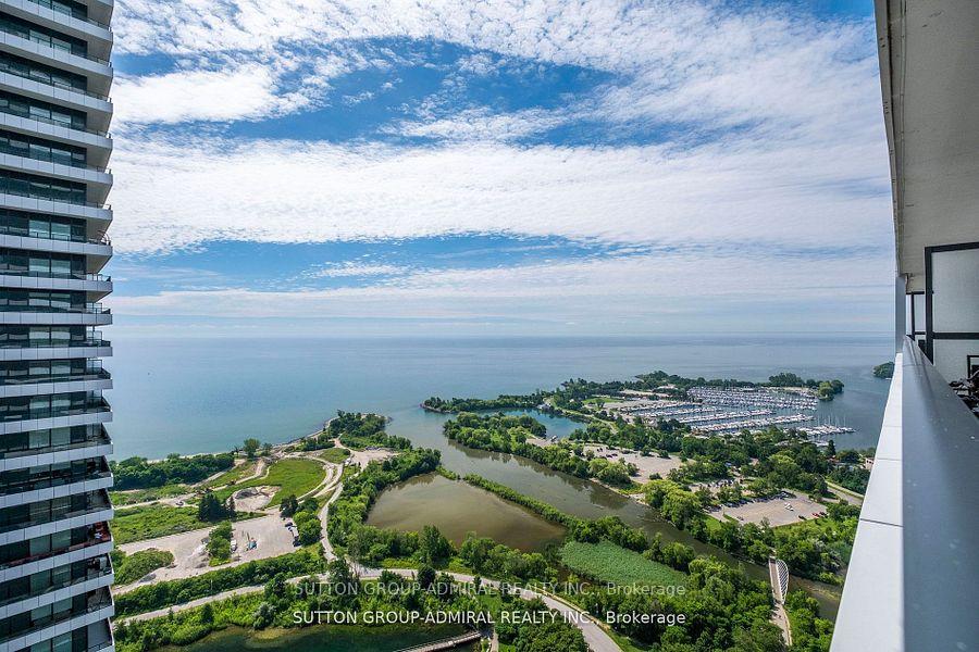 2 Bedrooms Condo at 30 Shore Breeze,  Toronto For sale