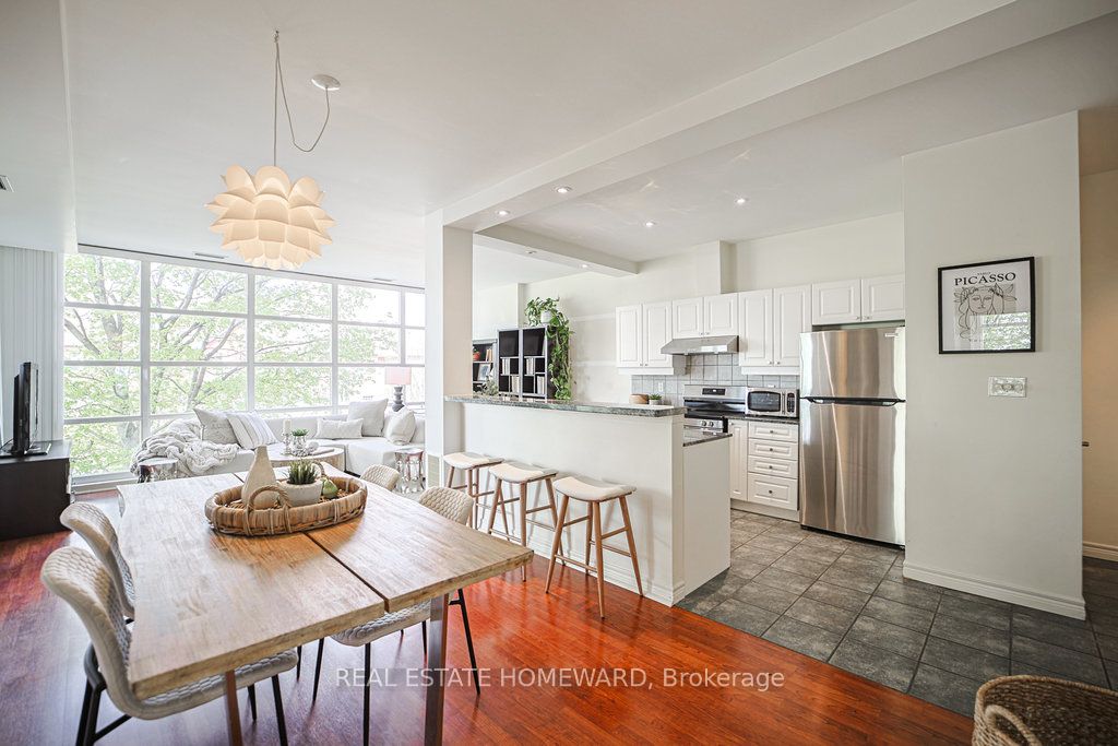 1 Leaside Park Drive, #209