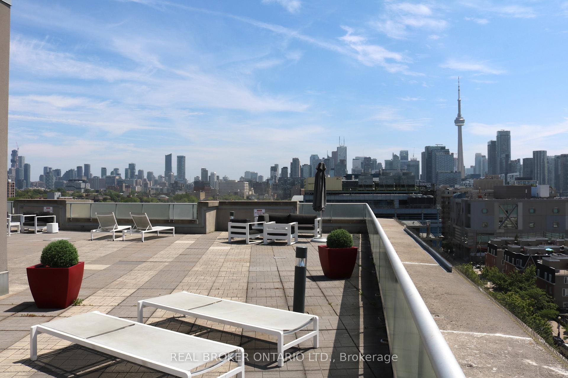 2 Bedrooms Condo at 1005 King, Toronto For sale