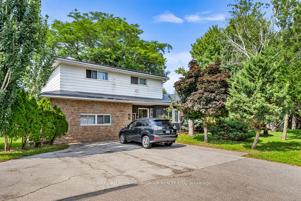 1652 Taunton