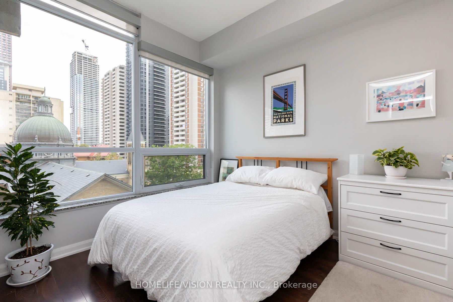 1 Bedroom Condo at 500 Sherbourne, Toronto For sale
