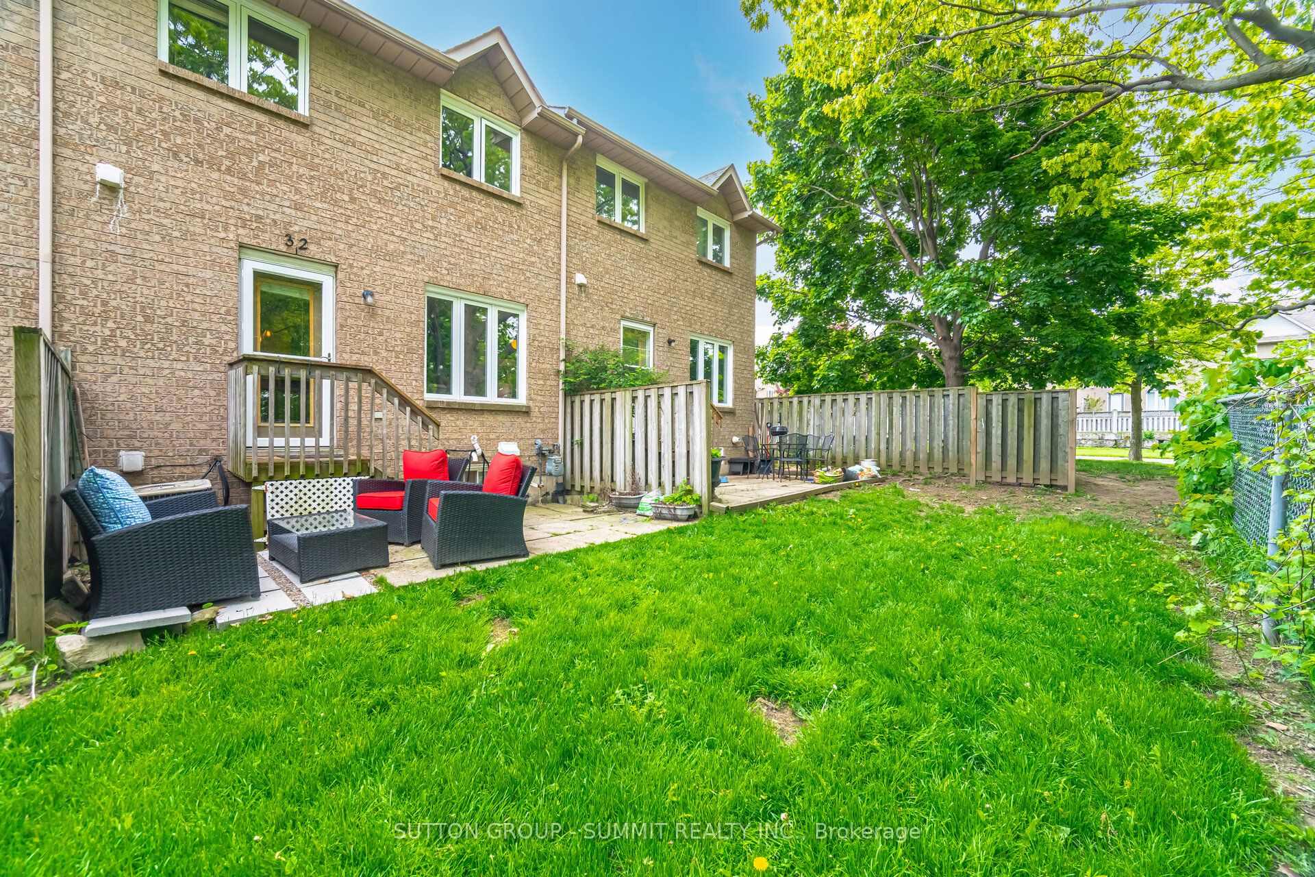 1809 Upper Wentworth Street, #32
