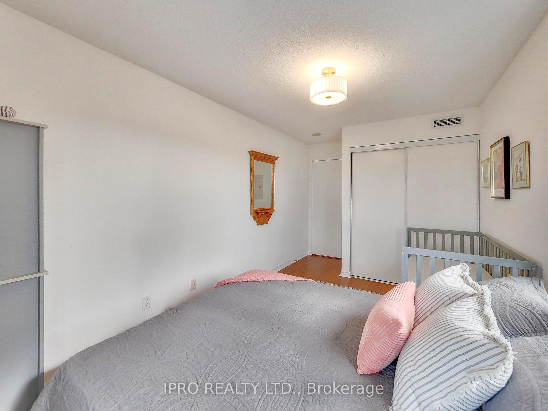 3 Bedrooms Condo at 60 Heintzman, Toronto For sale