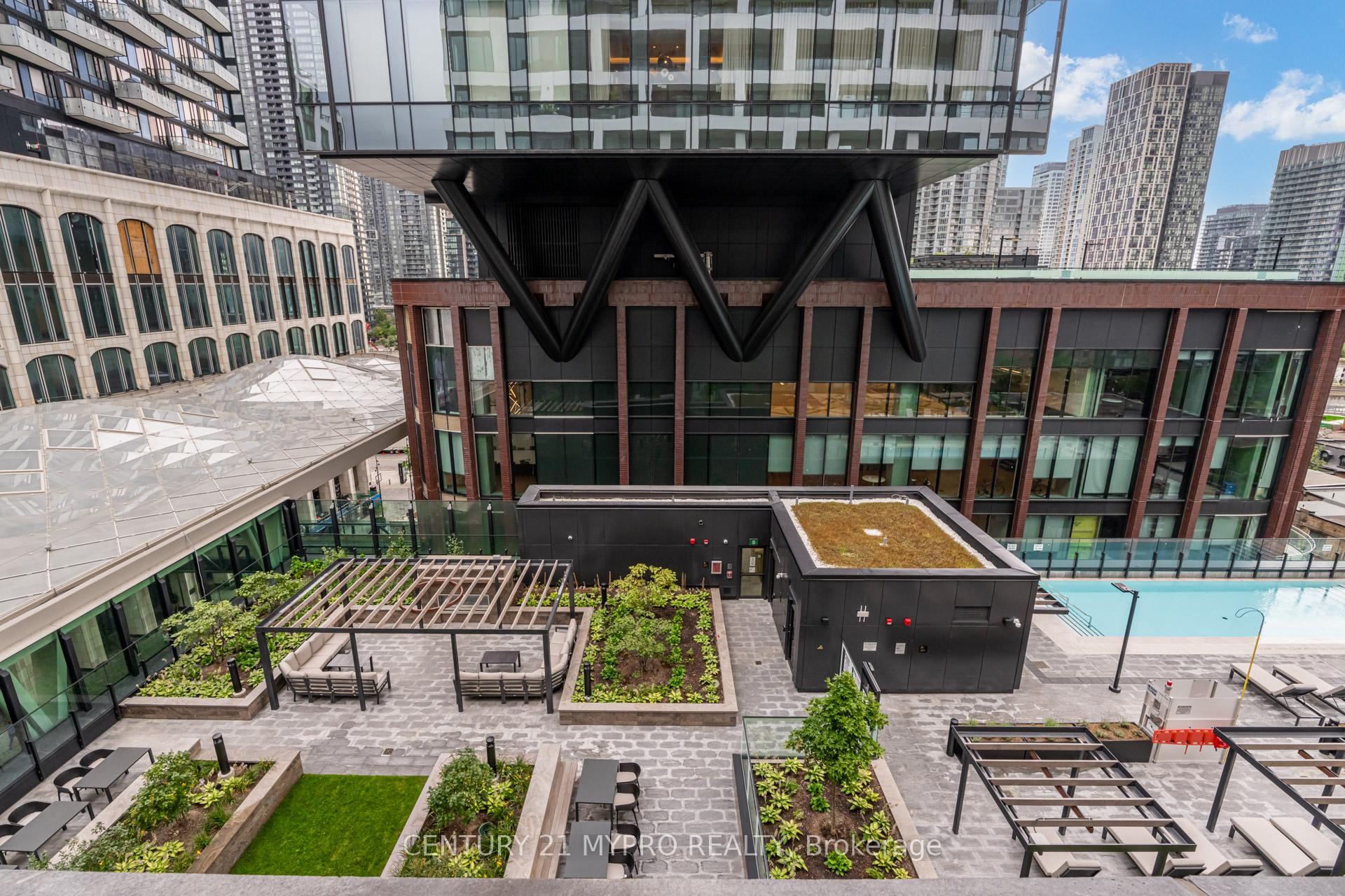 3 Bedrooms Condo at 455 Wellington,  Toronto For sale