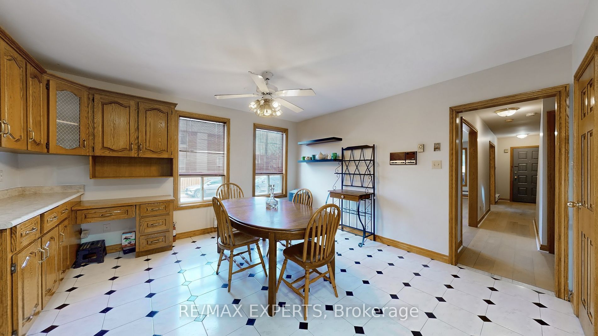106 Kenwood Avenue UPPER