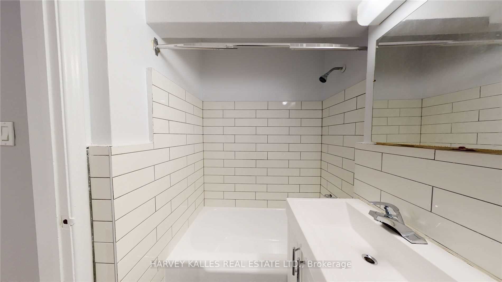 4 Greentree Court 112