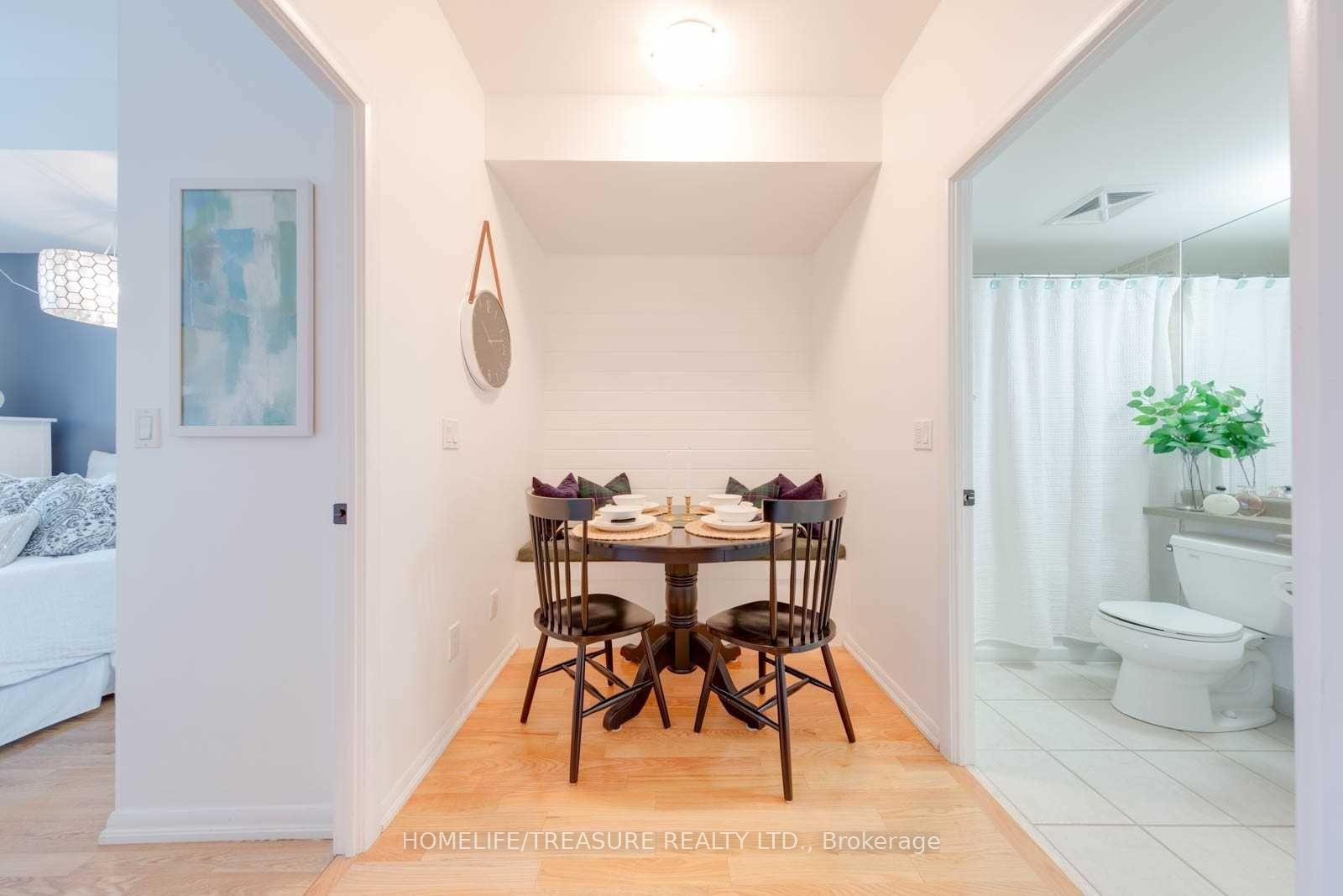 2 Bedrooms Condo at 231 Fort York, Toronto For sale