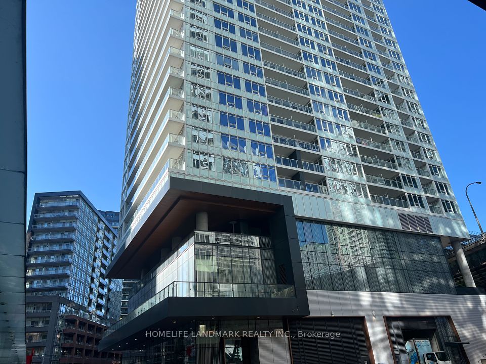 19 Bathurst Street