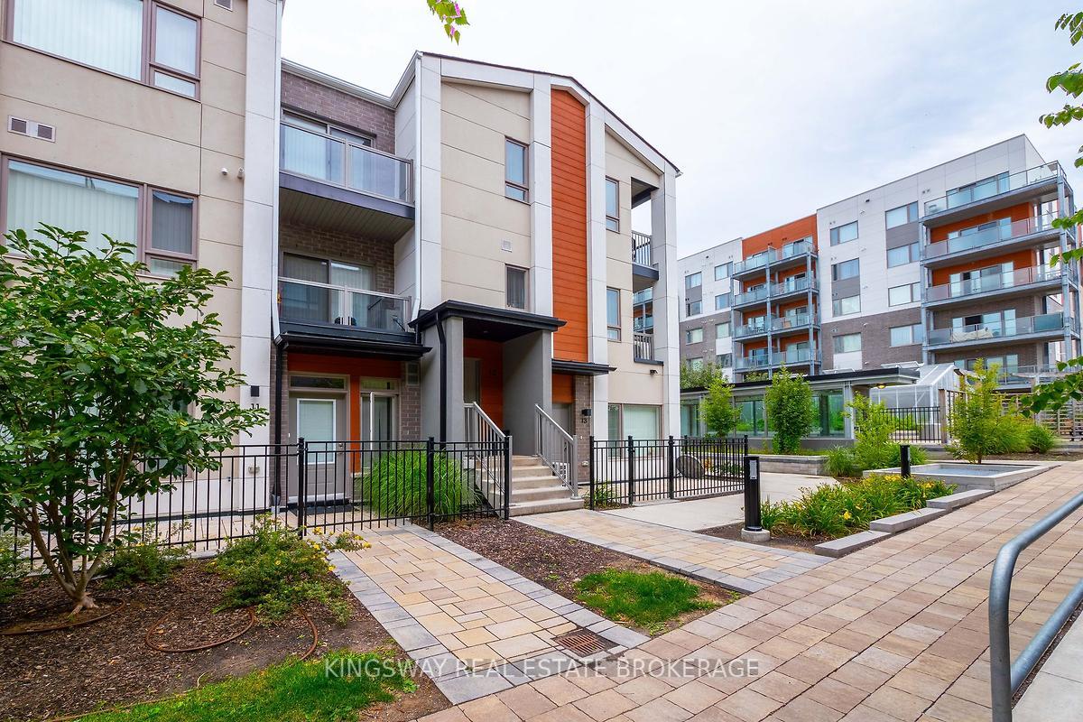 3 Bedrooms Condo at 70 Orchid Place,  Toronto For sale