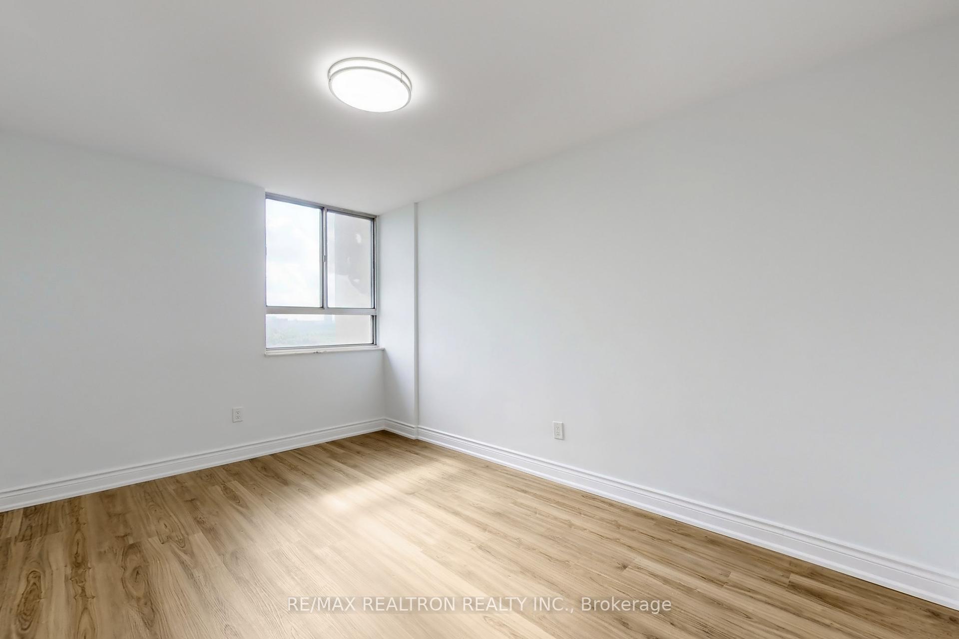 3 Bedrooms Condo at 1 Massey, Toronto For sale
