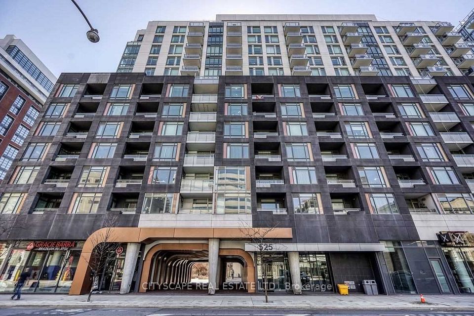 525 Adelaide