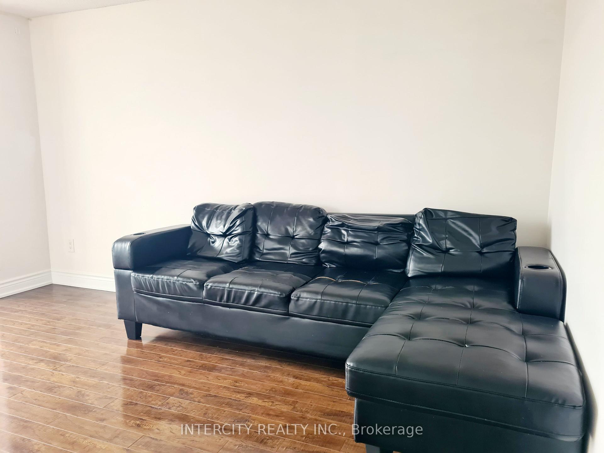 2 Bedrooms Condo at 3077 Weston, Toronto For sale