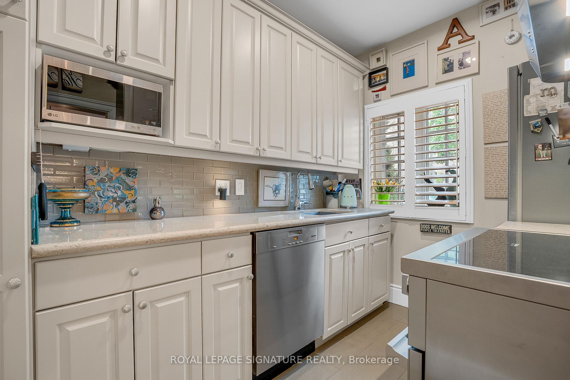 2 Bedrooms Co-op at 150 St Clair, Toronto For sale