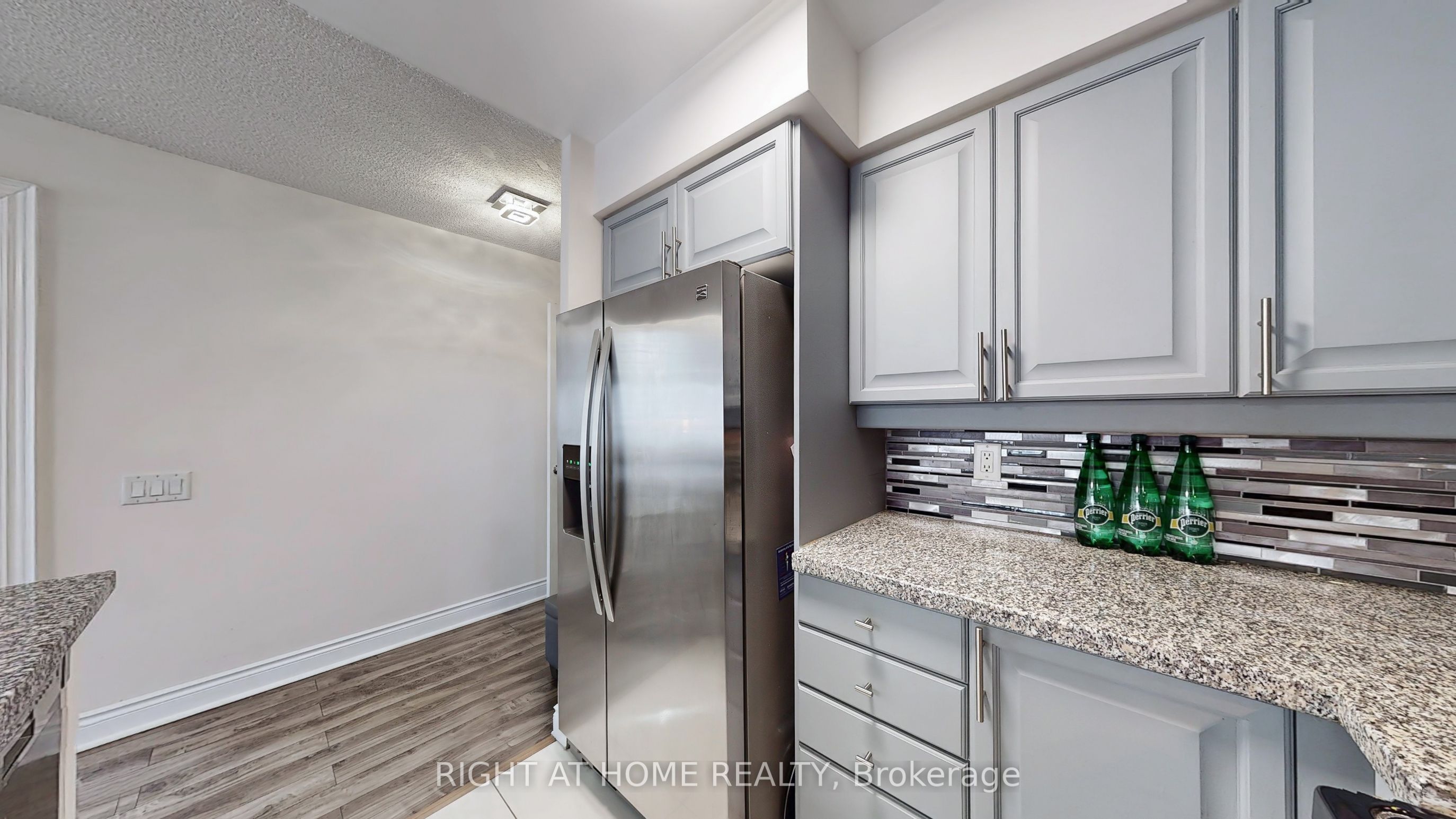 8 Mckee Avenue, #901