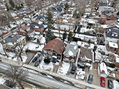 812 Duplex Avenue