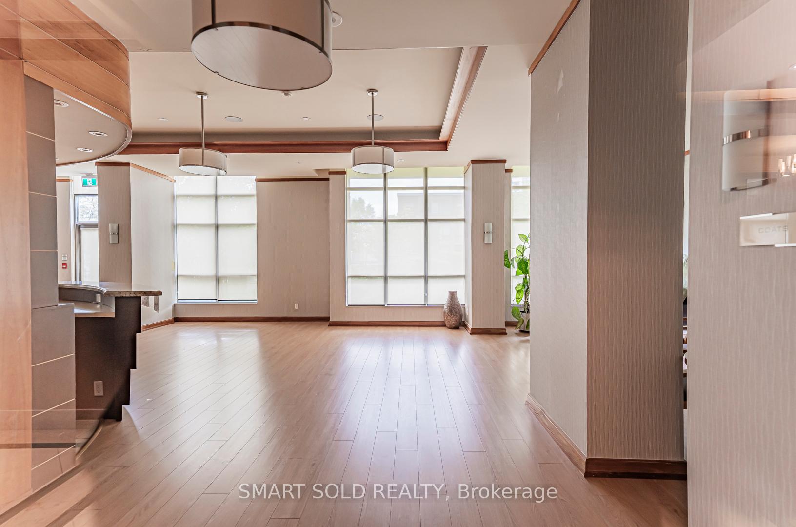 3 Bedrooms Condo at 238 Bonis, Toronto For sale
