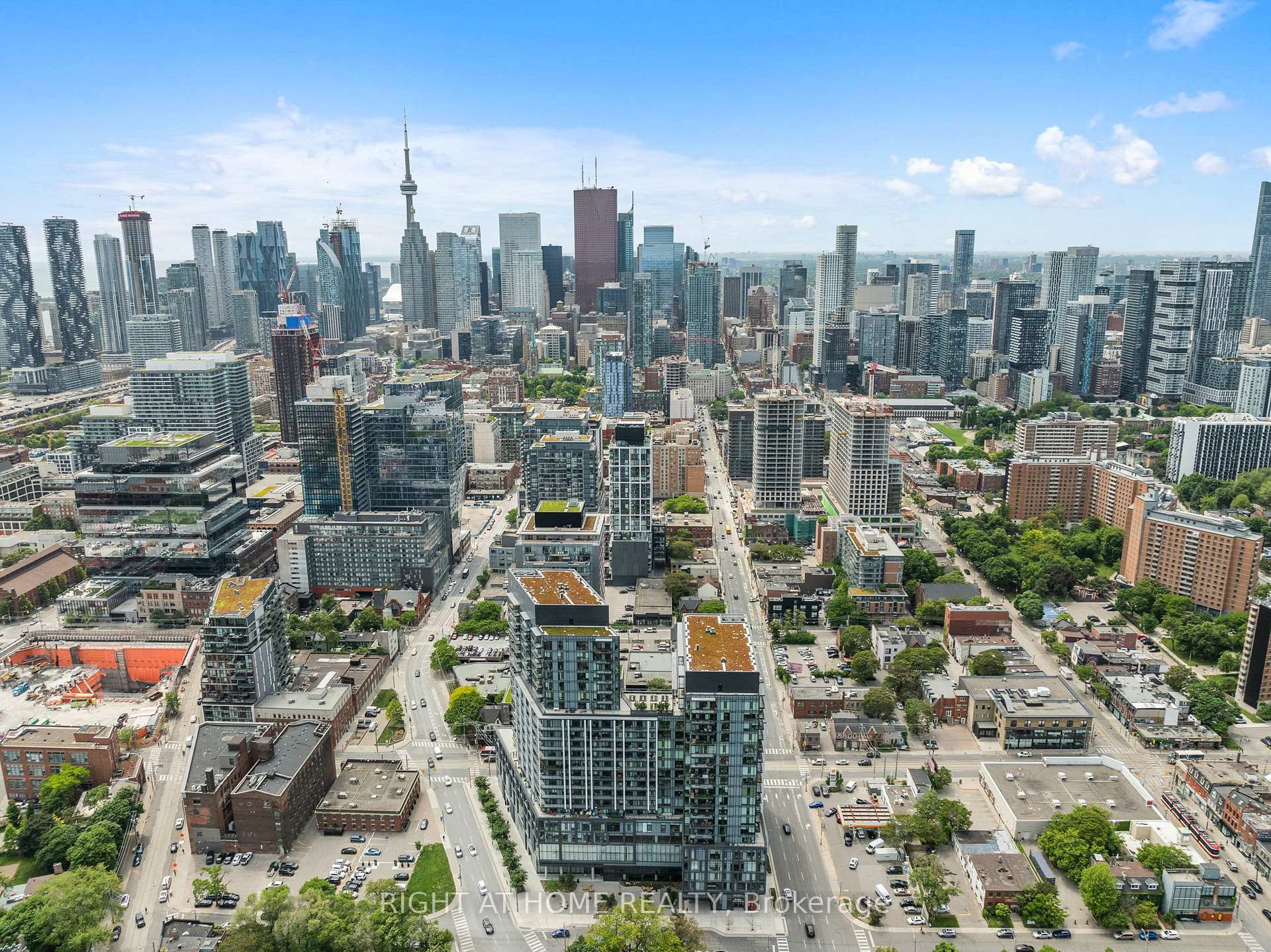 2 Bedrooms Condo at 50 Power, Toronto For sale