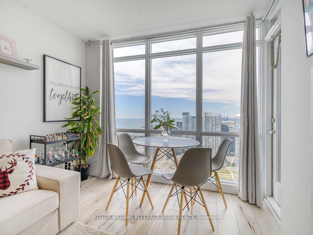 2 Bedrooms Condo at 11 Brunel, Toronto For sale