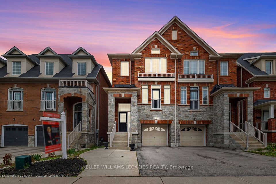 8 Betty Nagle Street, Toronto, ON M9M 0E2