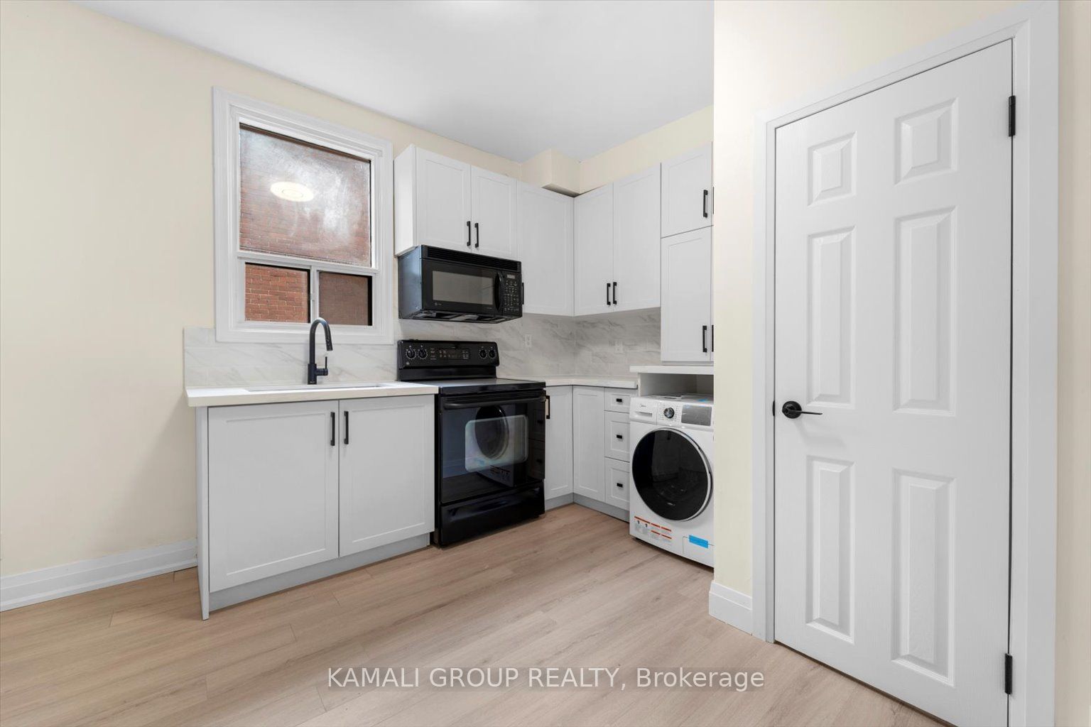 254 Bruce Street, #Main