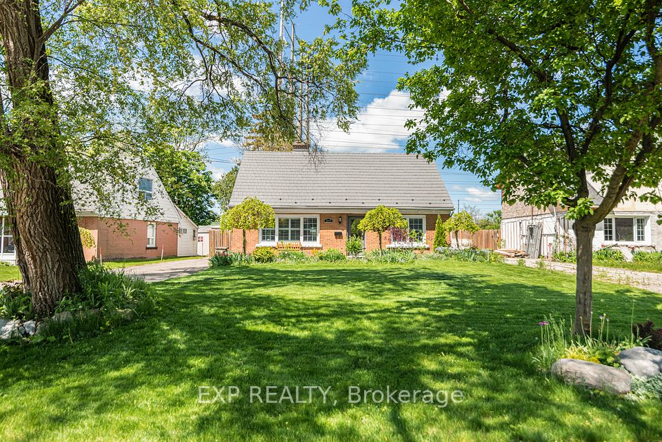 2055 Churchill