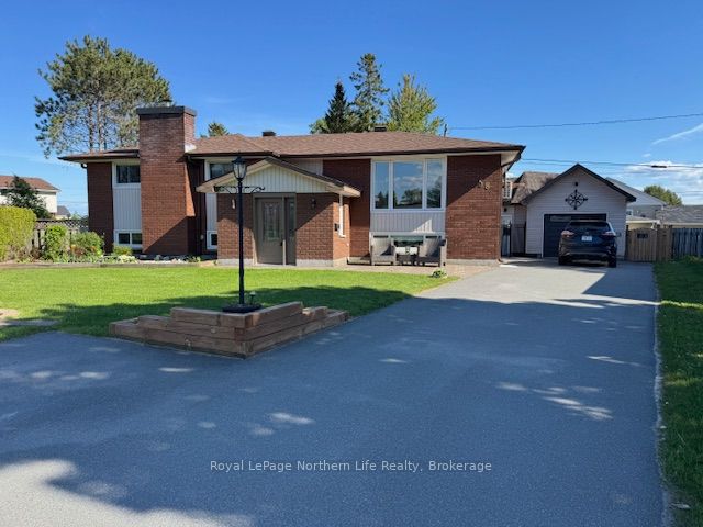 58 Chateau Terrace, West Nipissing, ON P2B 1X6