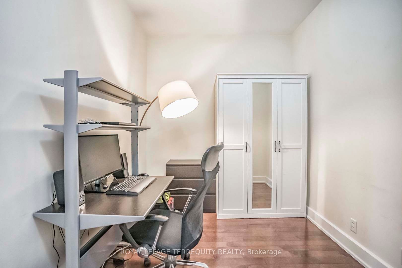 676 Sheppard Avenue E, #607