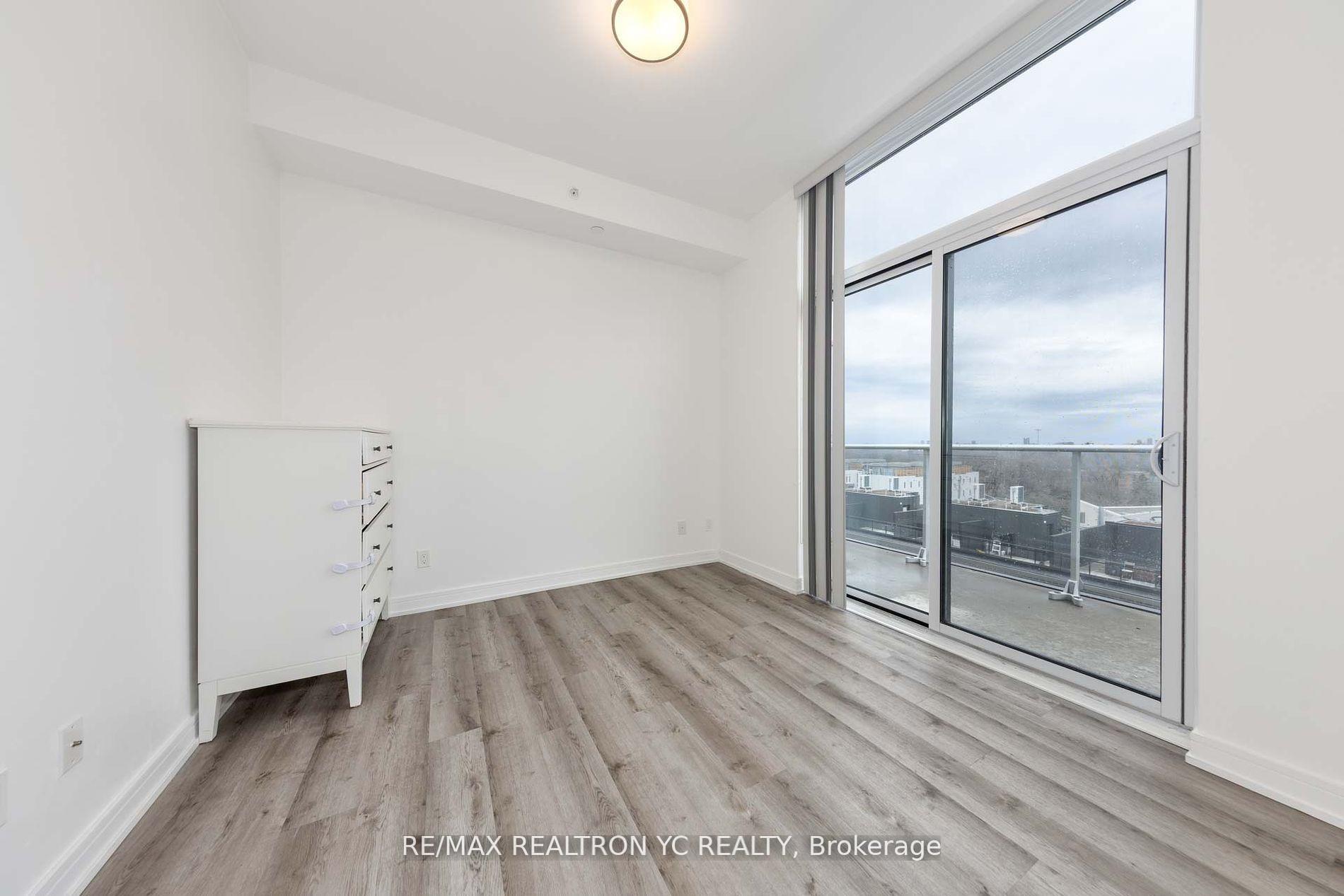 2 Bedrooms Condo at 621 Sheppard, Toronto For sale
