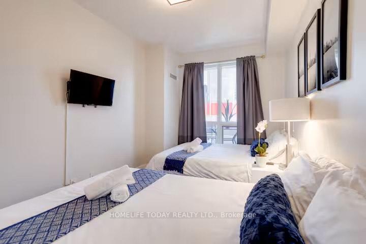 2 Bedrooms Condo at 300 Front, Toronto For sale