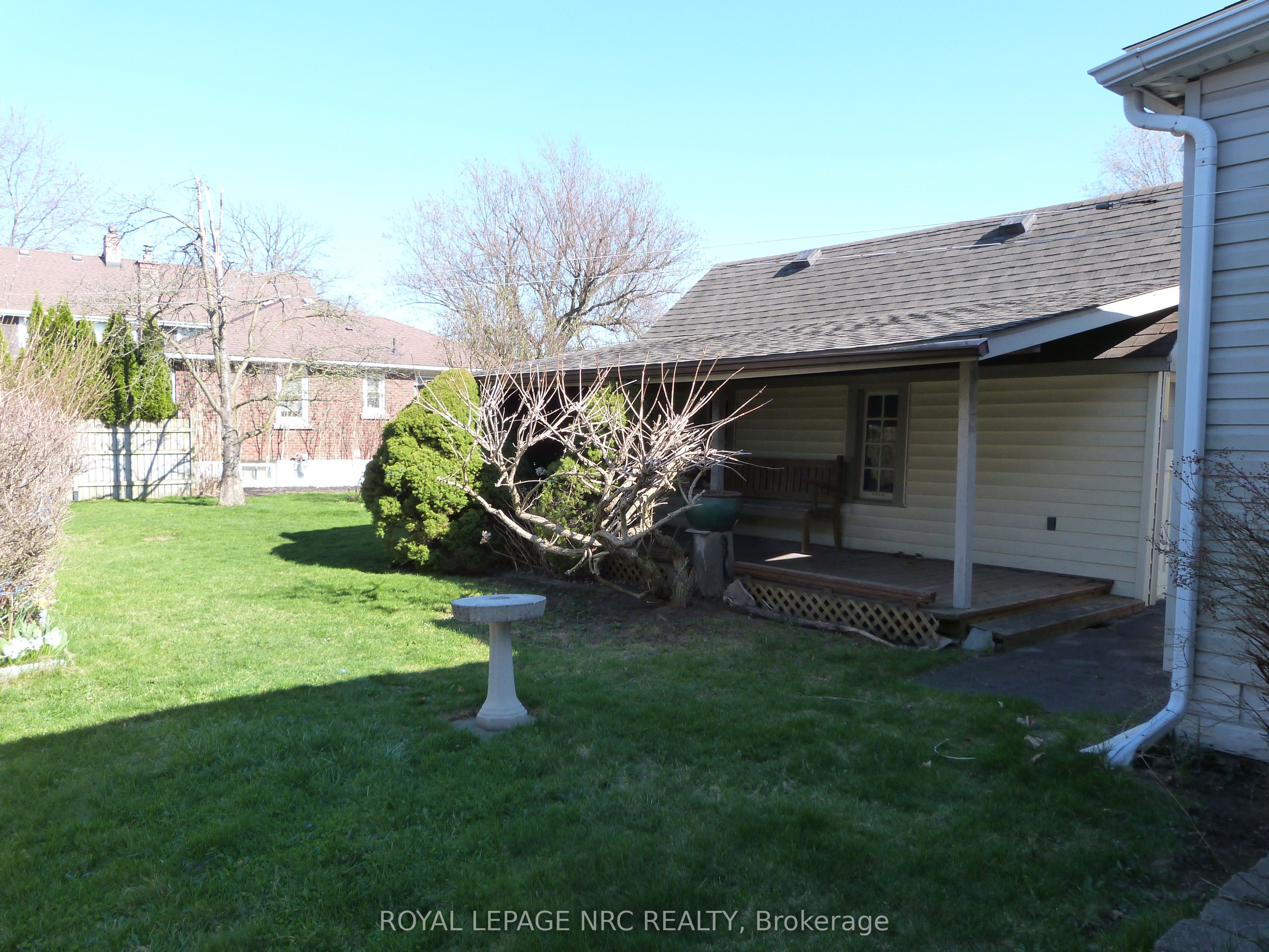 5952 Dorchester Road, Niagara Falls 216 - Dorchester