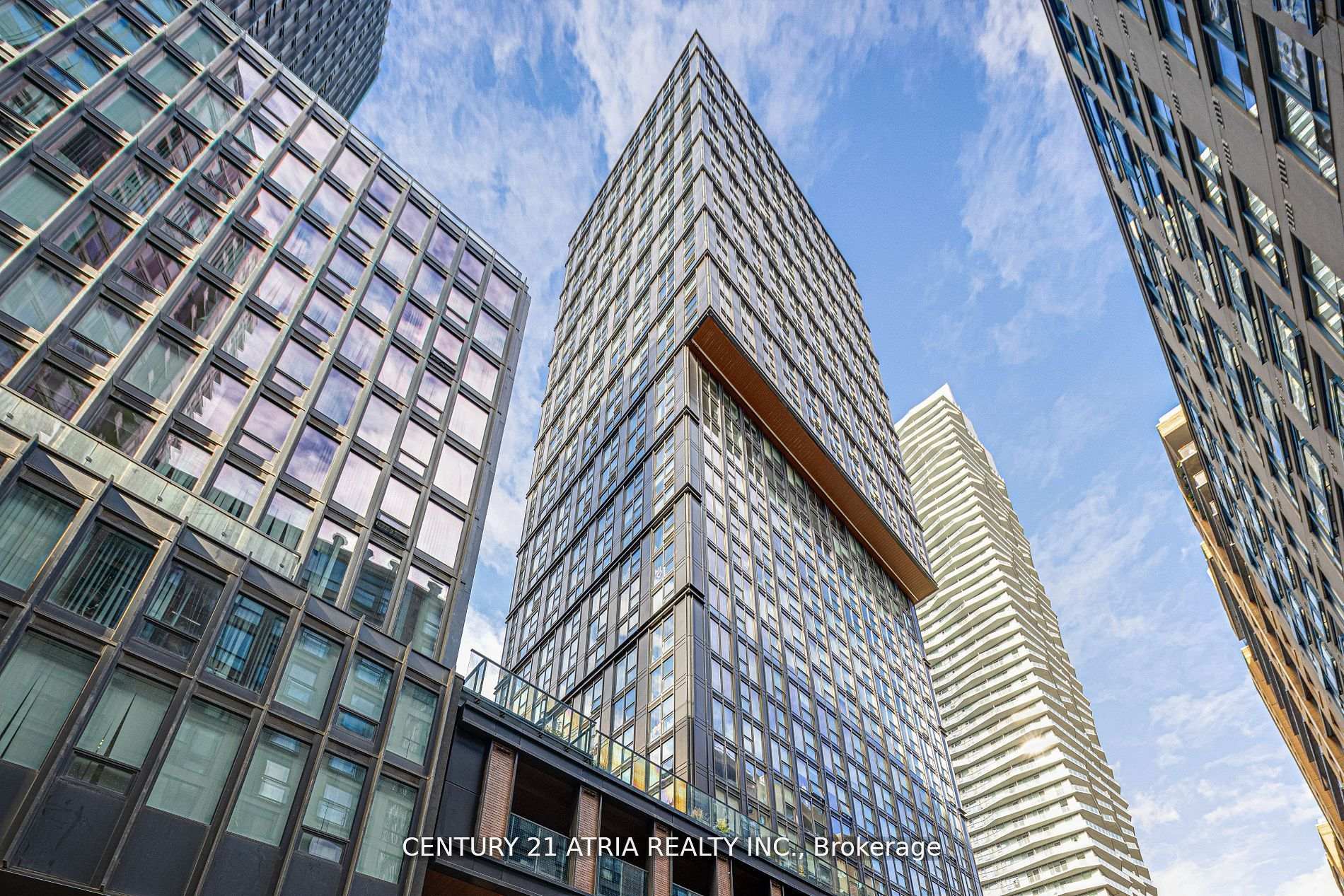 2 Bedrooms Condo at 82 Dalhousie, Toronto For sale