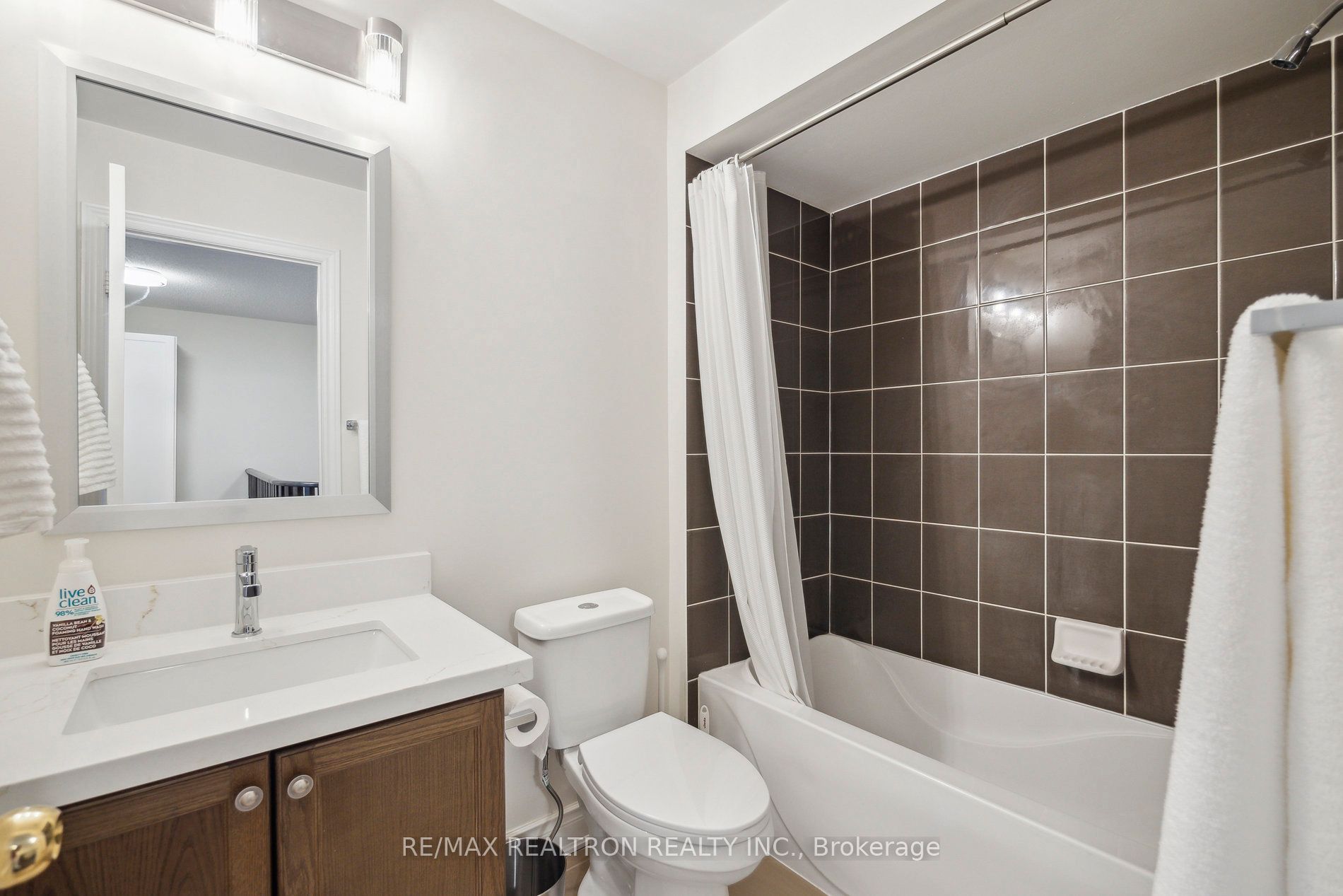 8777 Dufferin Street, #45