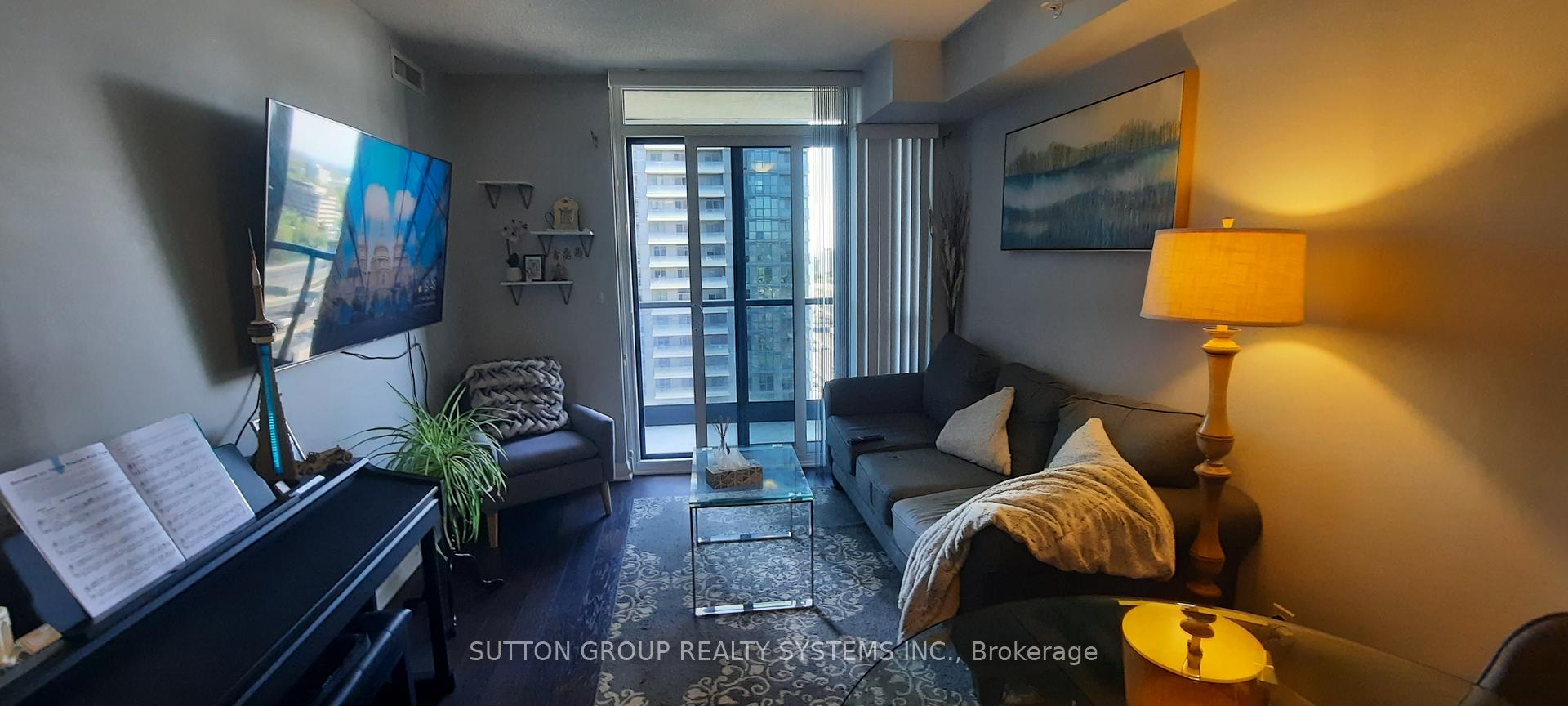 1 Bedroom Condo at 5 Valhalla Inn, Toronto For sale
