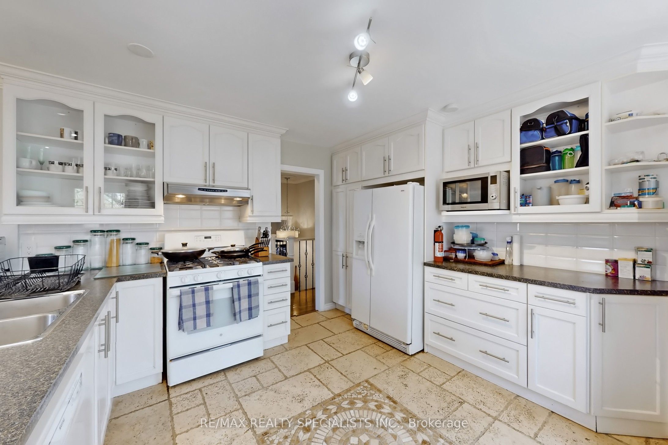 6 Appleby Drive