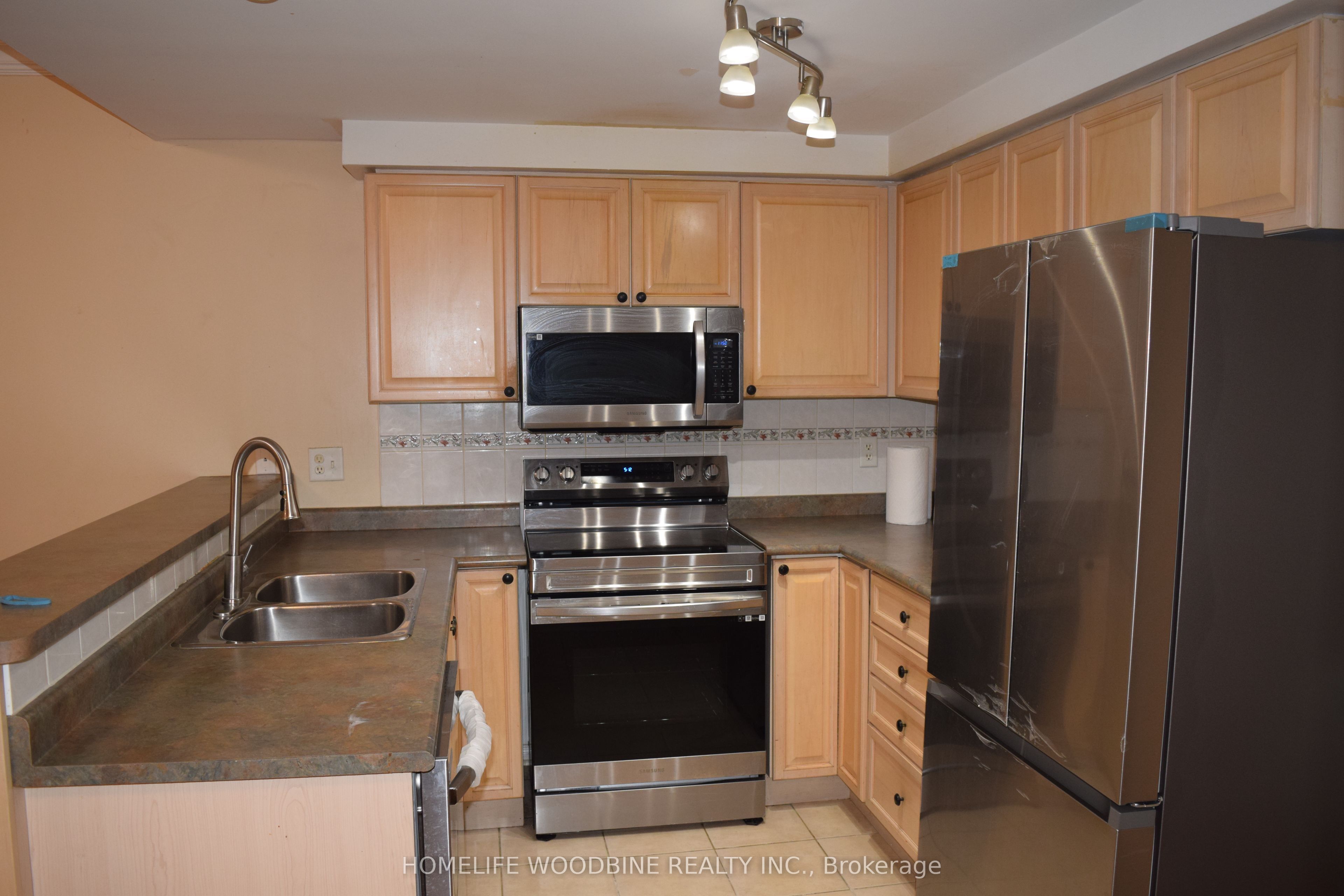 #114 - 760 Lawrence Avenue, Toronto, ON M6A 3E7