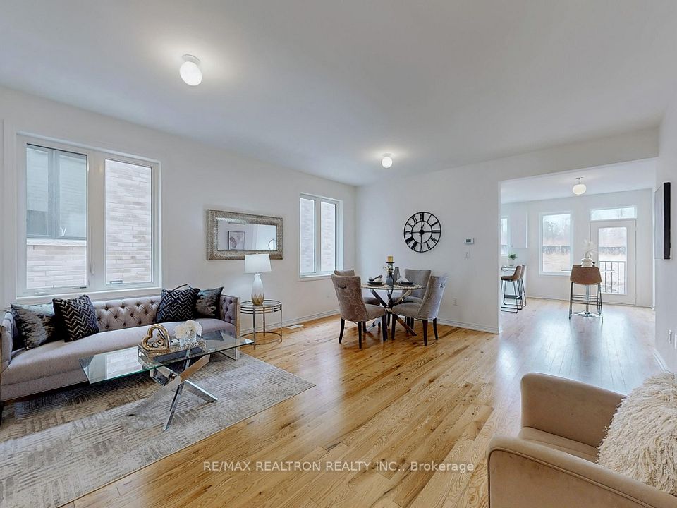 1260 Talisman Manor, Pickering, ON L1X 0R8