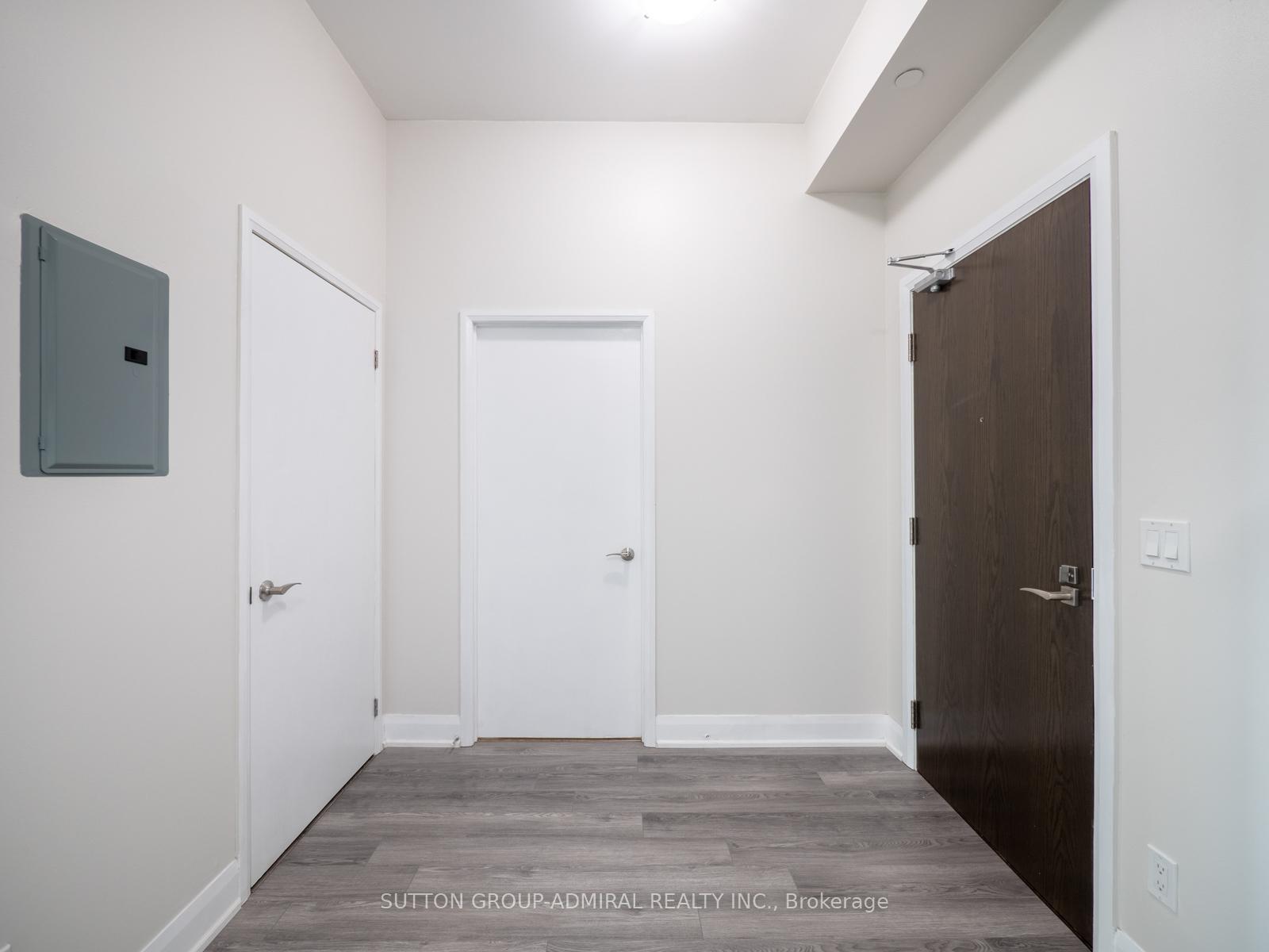 2 Bedrooms Condo at 2900 Highway 7, Vaughan For sale