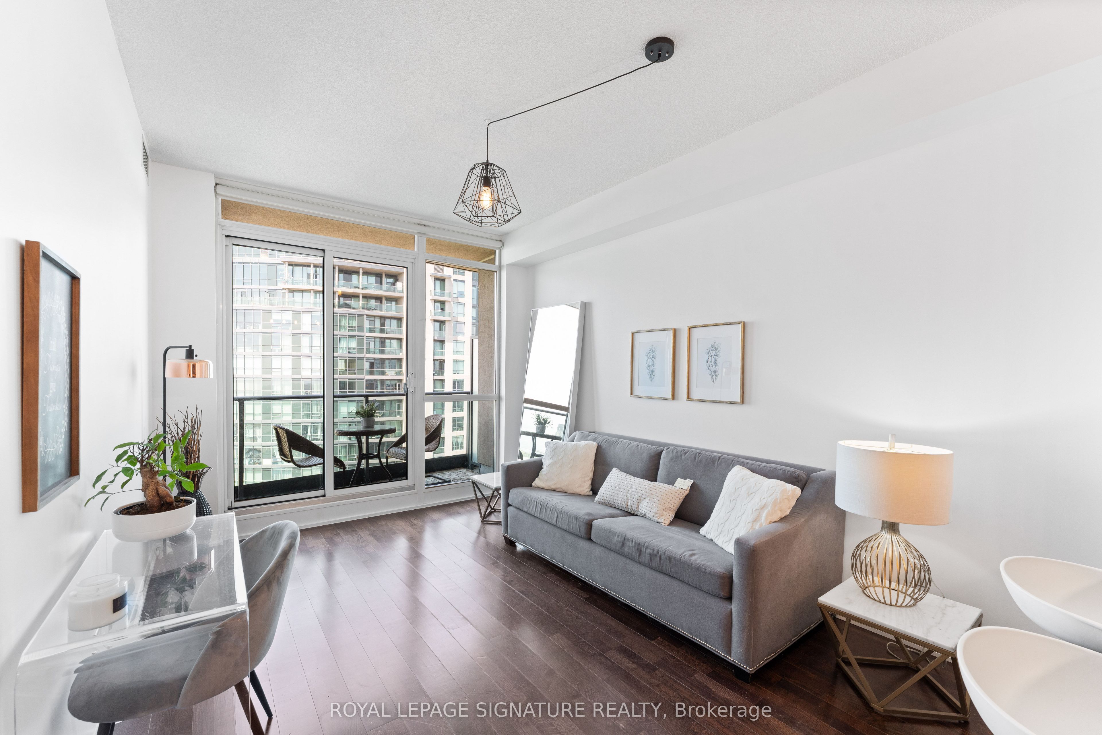 215 Fort York Boulevard, #3407