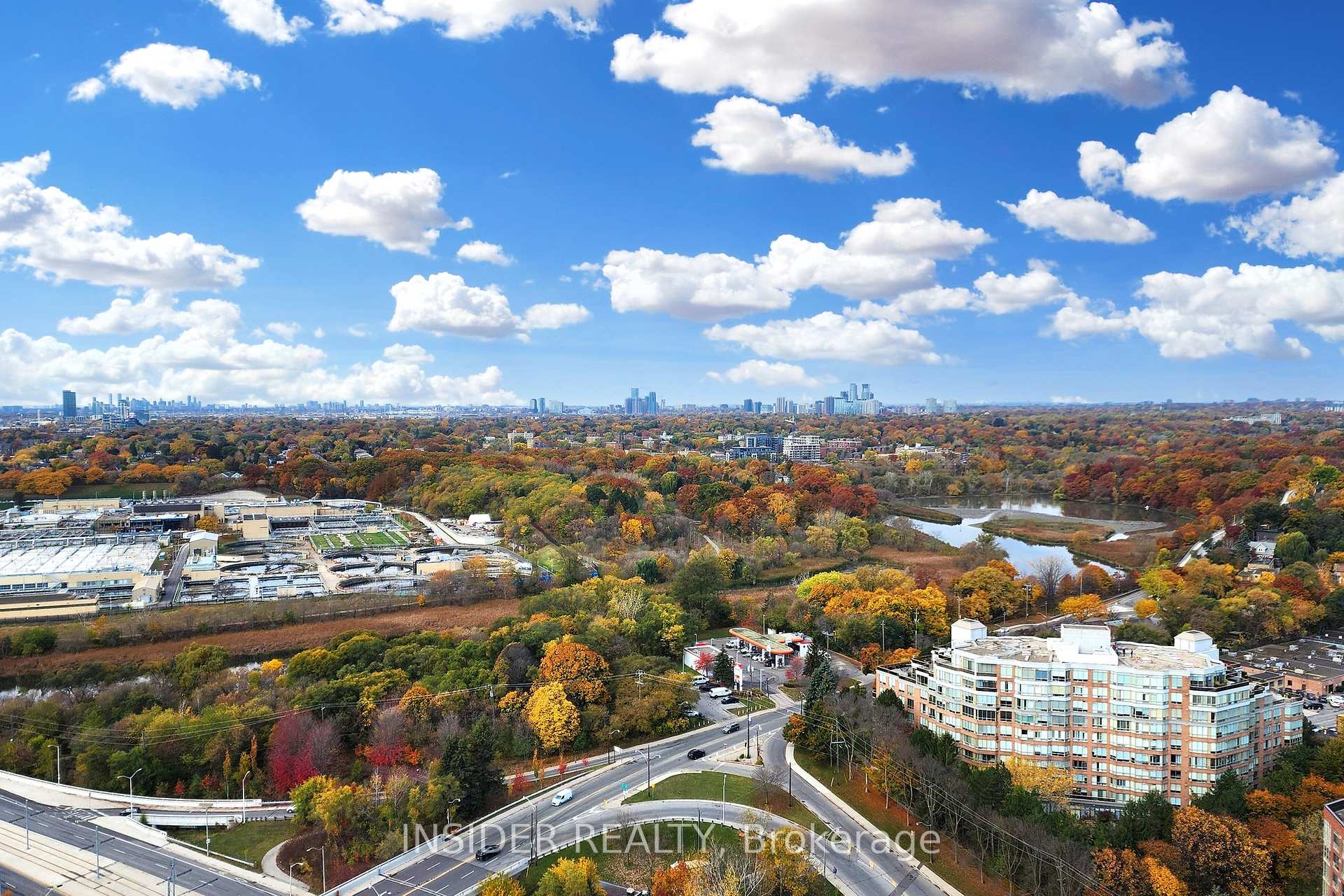 1 Bedroom Condo at 105 The Queensway,  Toronto For sale